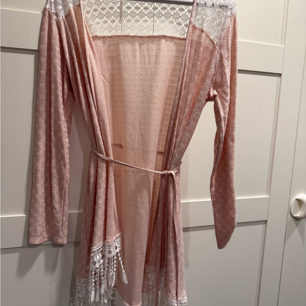 Elegant Pink Lace Robe
